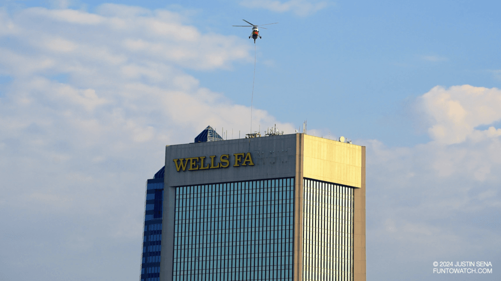 wells fargo sign removal independent life building