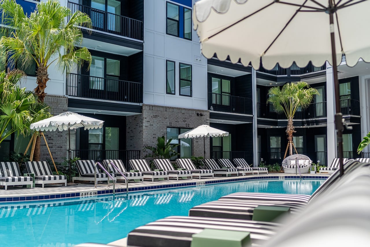 artea apartments pool downtown jacksonville fl